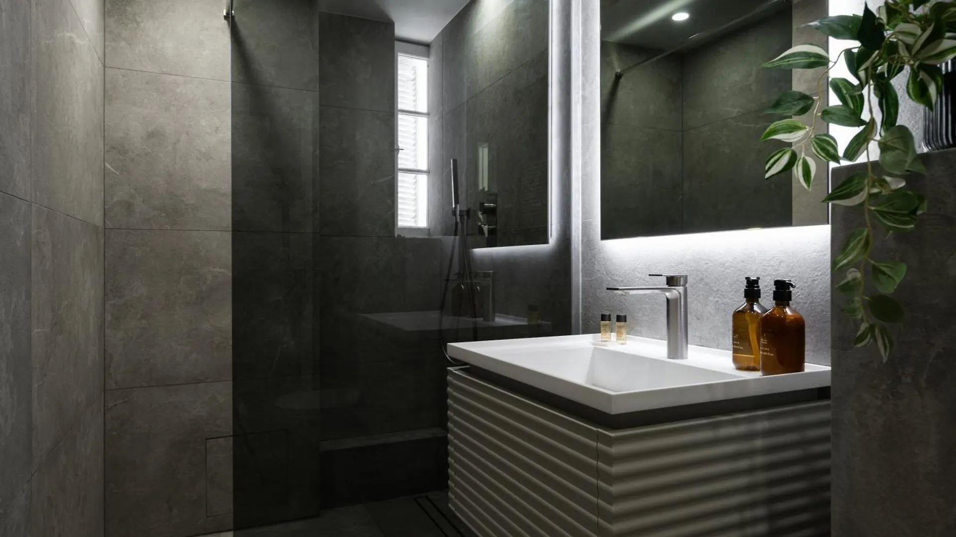Majestic - Somptueux Studio En Plein Coeur De Menton 0*,